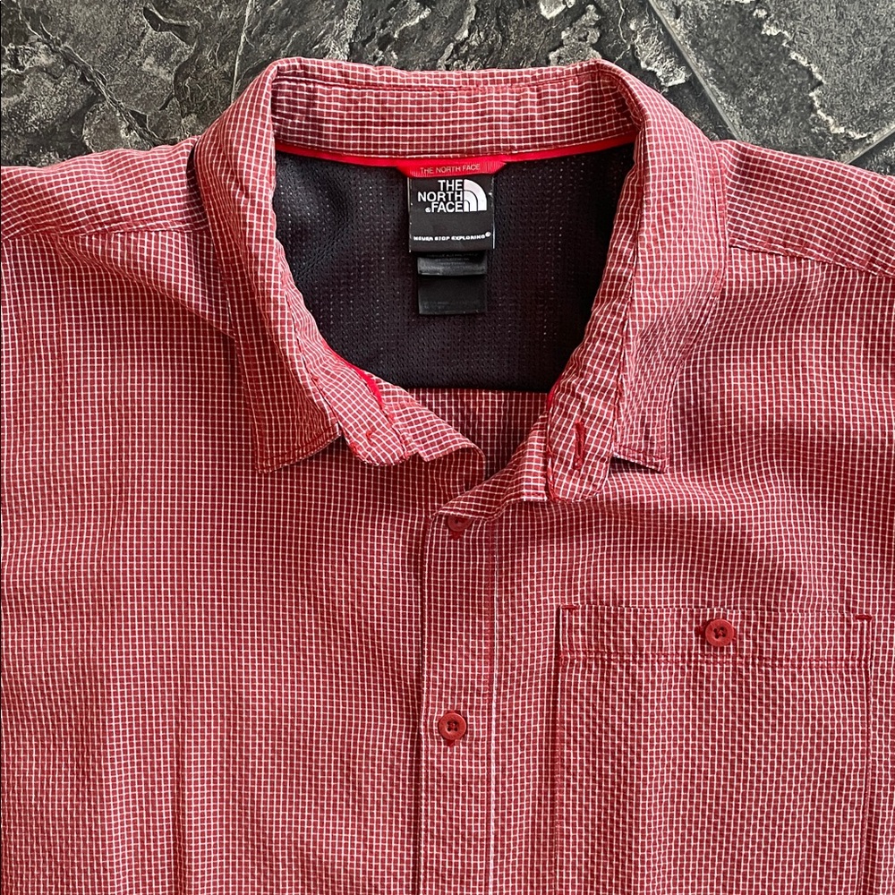 THE NORTH FACE Checkered Men's Short Sleeve Shirt Outdoor Preppy Cottage Coastal
